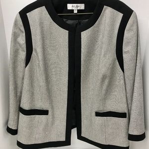 Woman's Jones Studio Separates Jacket - Size 20W